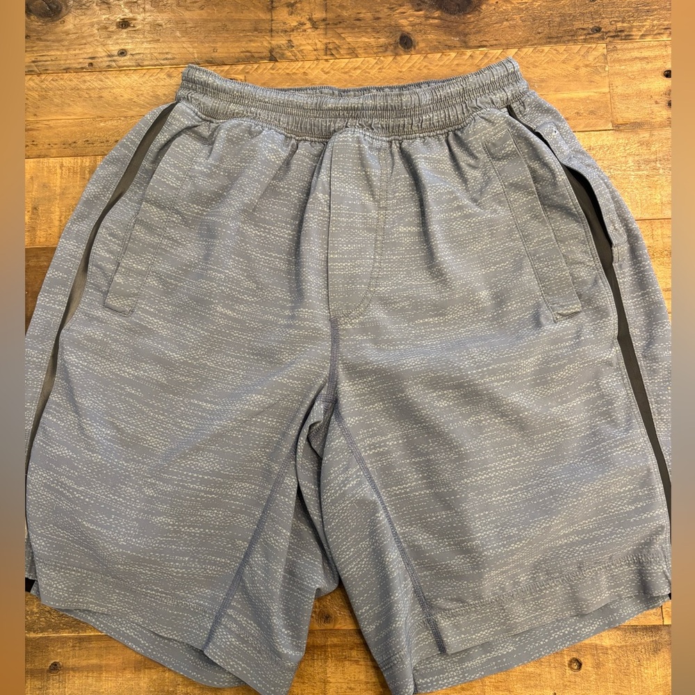 Men’s Lululemon 7” Fully Lined Shorts